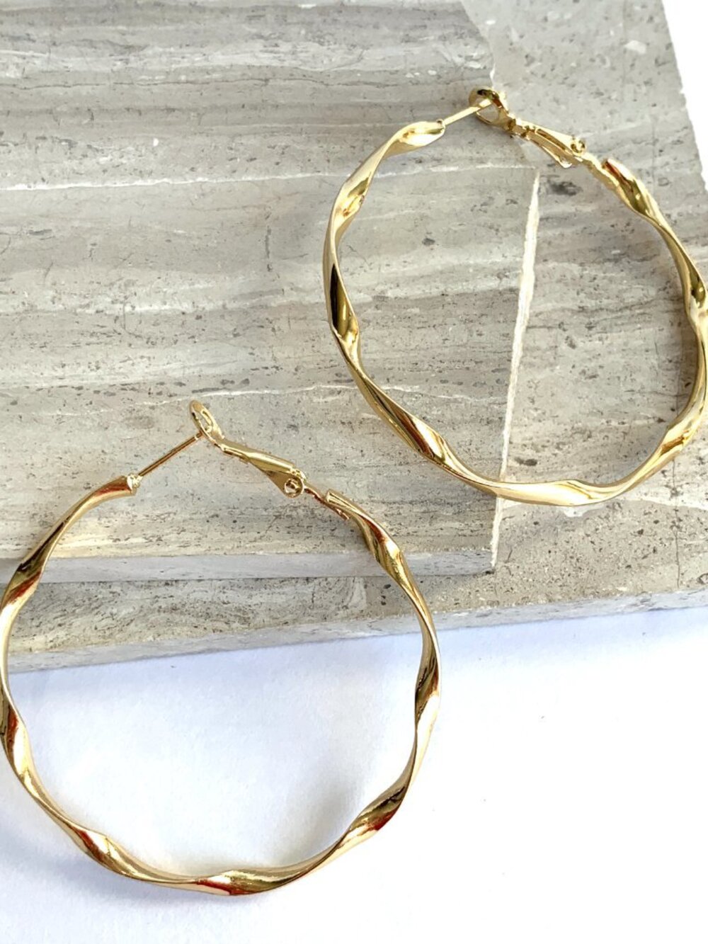 New Anthropologie Twisted Gold Hoop Earrings